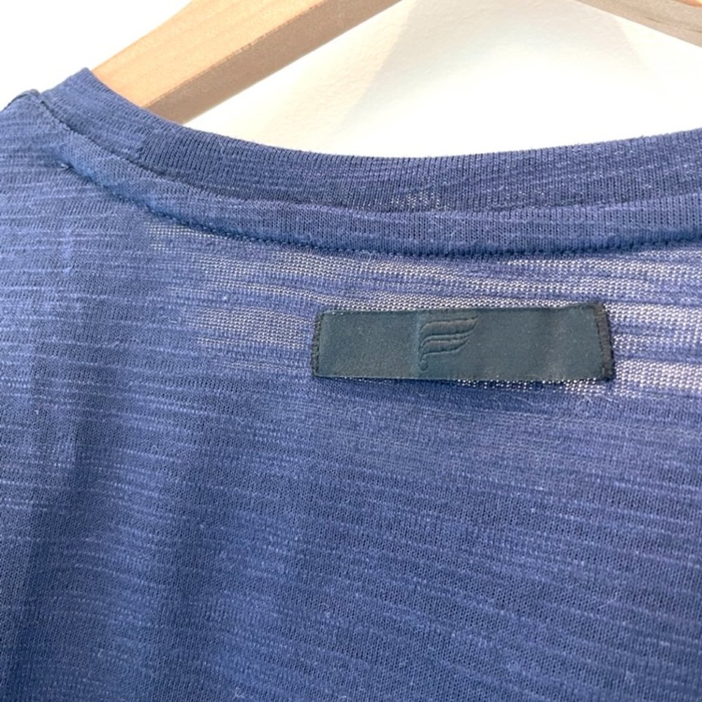 Fabletics Front Row Tee - Picture 4 of 4